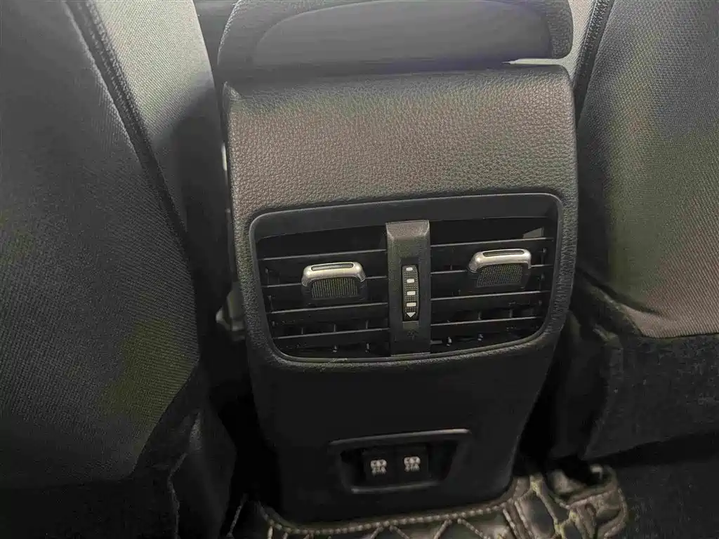 Toyota Corolla — миниатюра 14