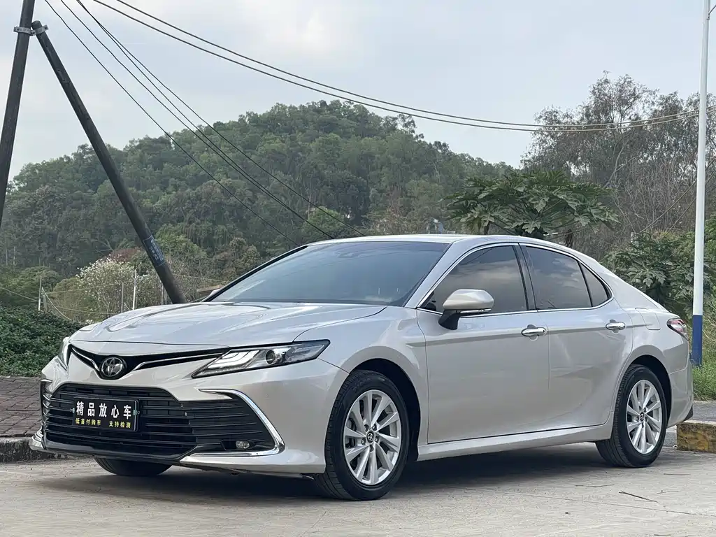 Toyota Camry 2021