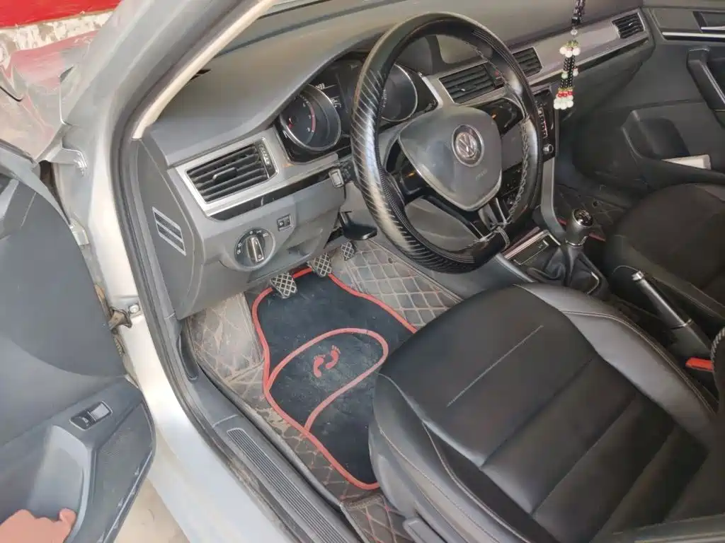 Volkswagen Bora — миниатюра 14