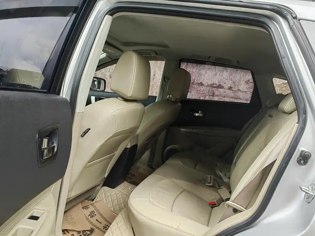 Nissan Qashqai — миниатюра 7