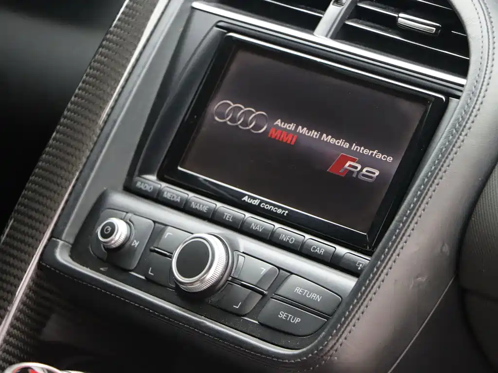 Audi R8 — миниатюра 25