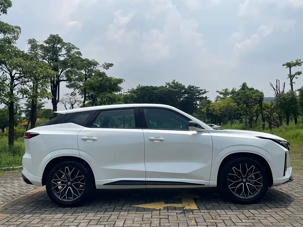 Changan UNI-Z — миниатюра 12