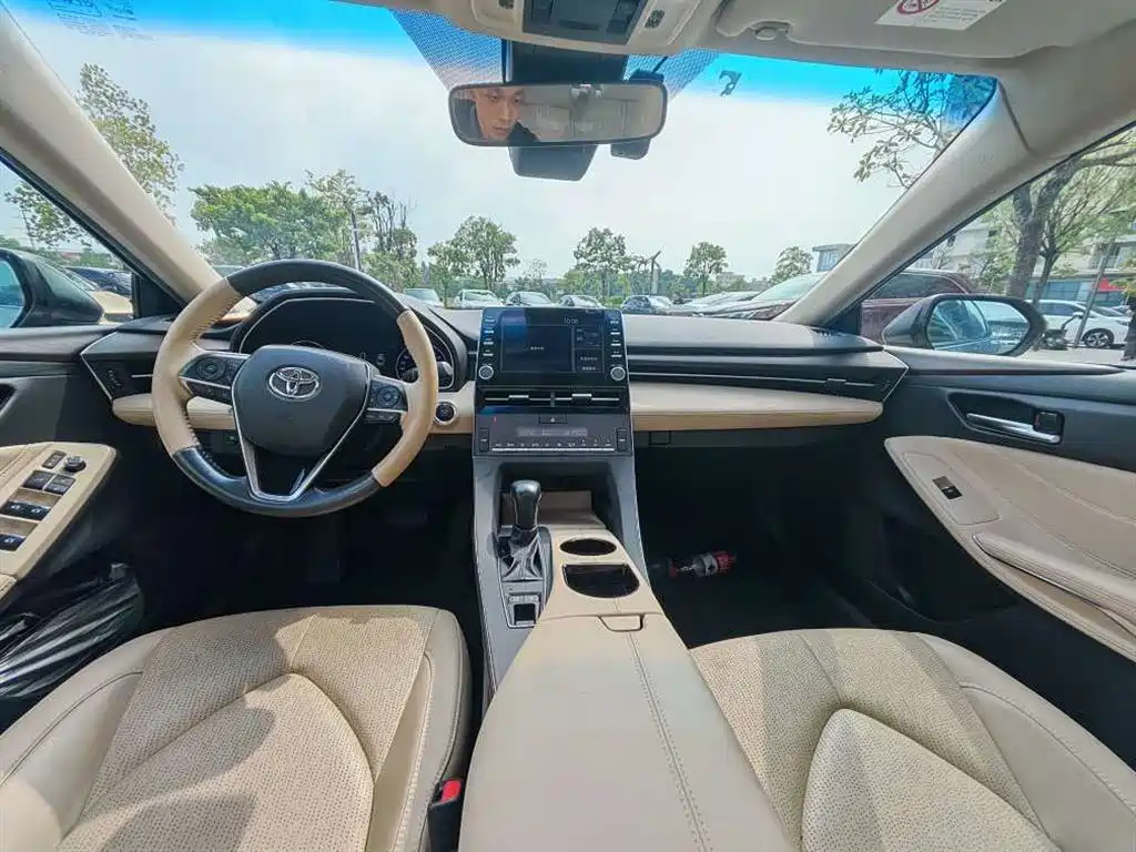 Toyota Avalon — миниатюра 5