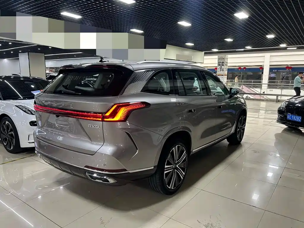 Roewe RX9 — миниатюра 9
