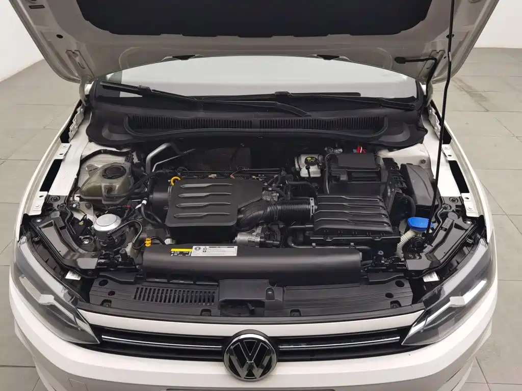 Volkswagen Polo — миниатюра 6