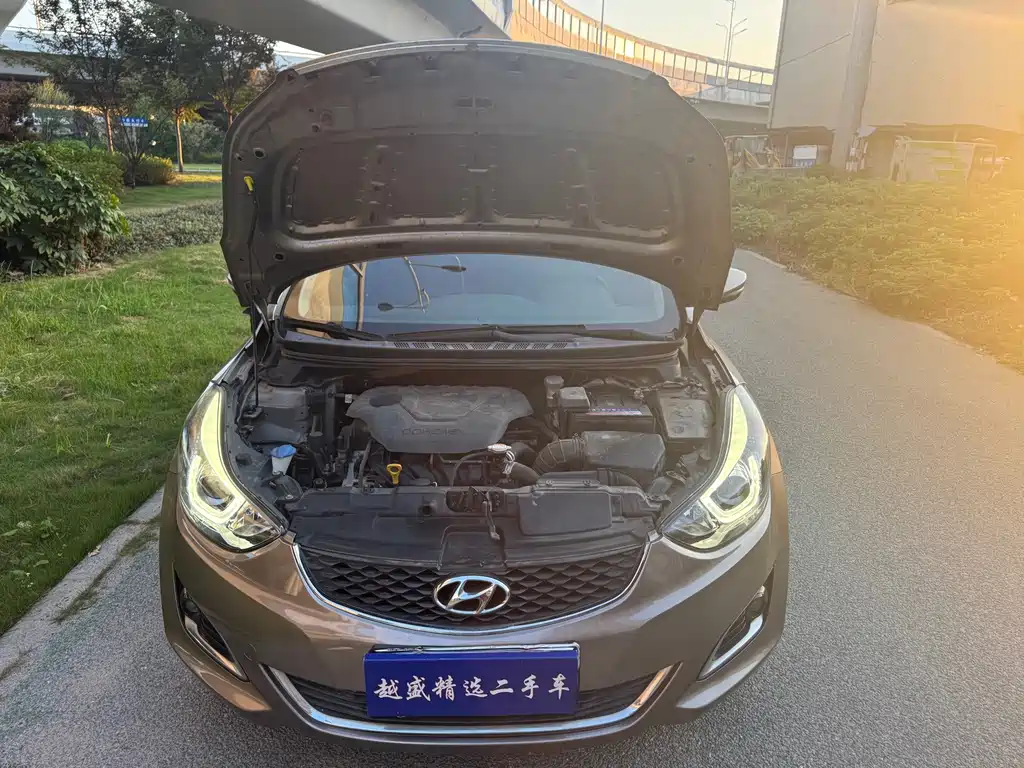 Hyundai Elantra Langdong — миниатюра 21
