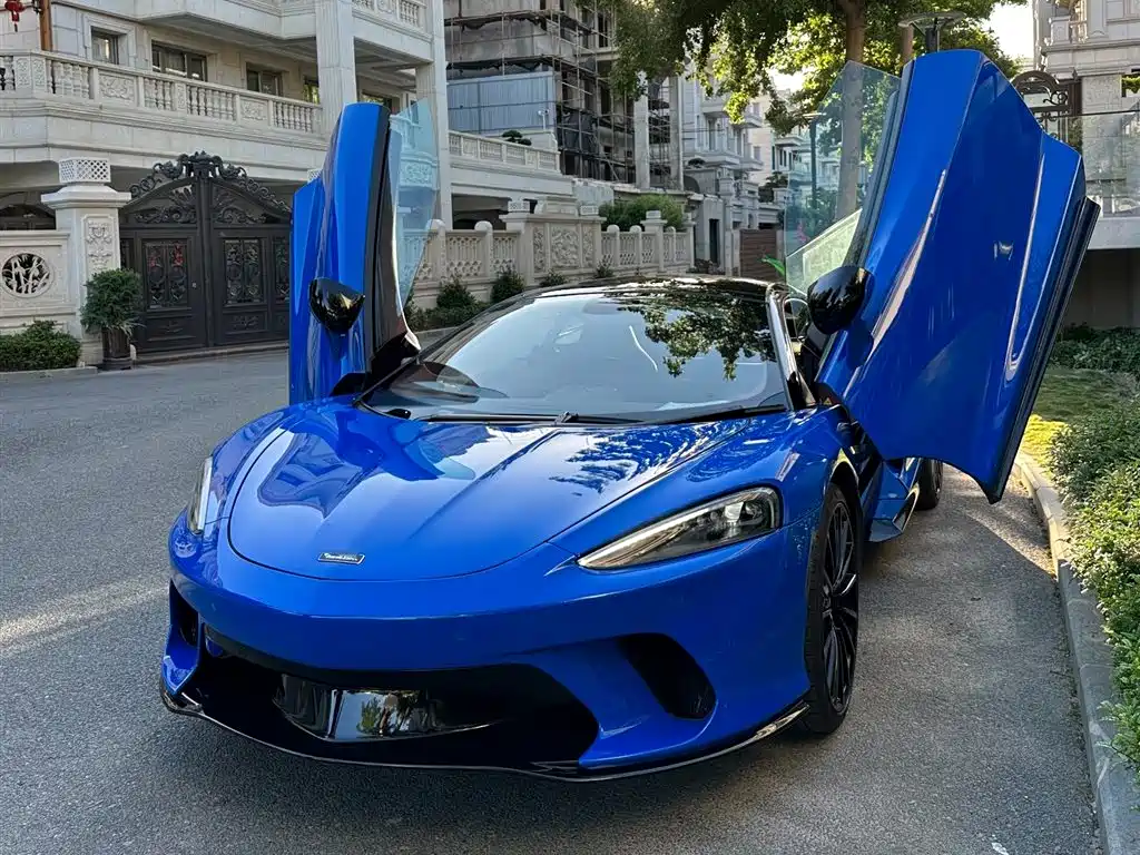 McLaren GT 2021