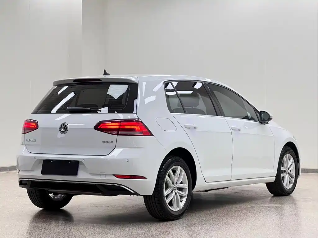 Volkswagen Golf — миниатюра 4