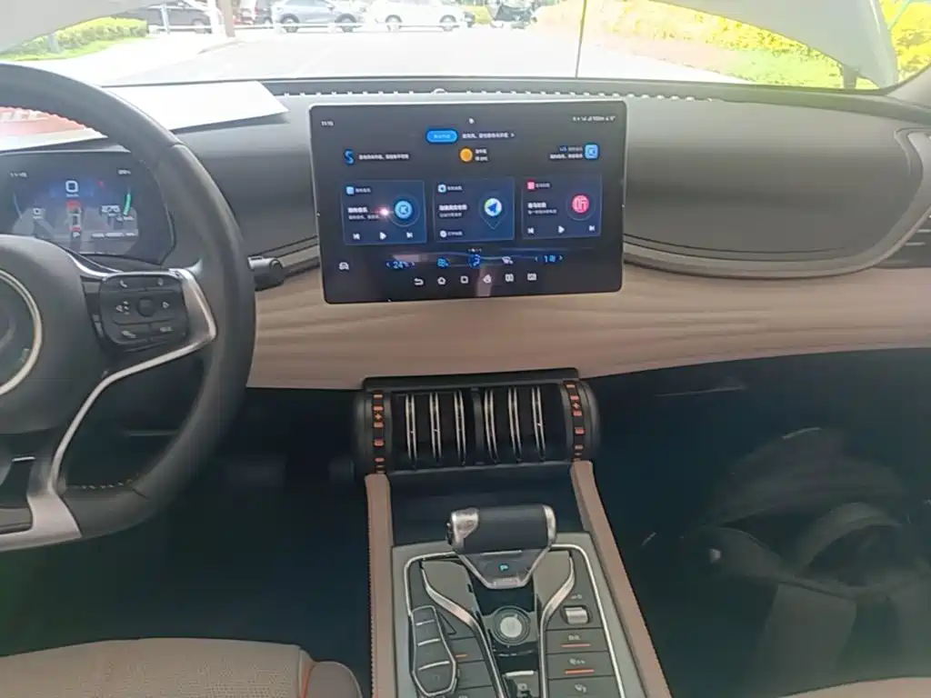 BYD Yuan Plus — миниатюра 13