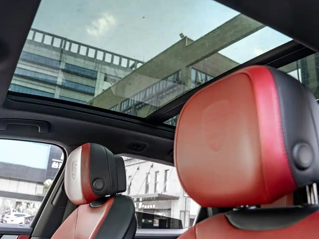 Porsche Cayenne — миниатюра 19