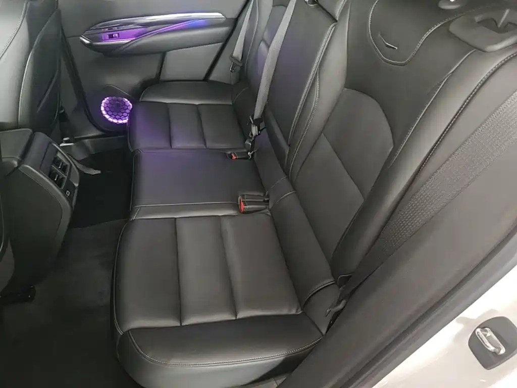 Cadillac XT4 — миниатюра 17