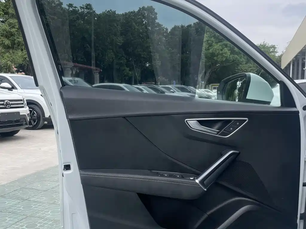 Audi Q2L 2022 35 TFSI