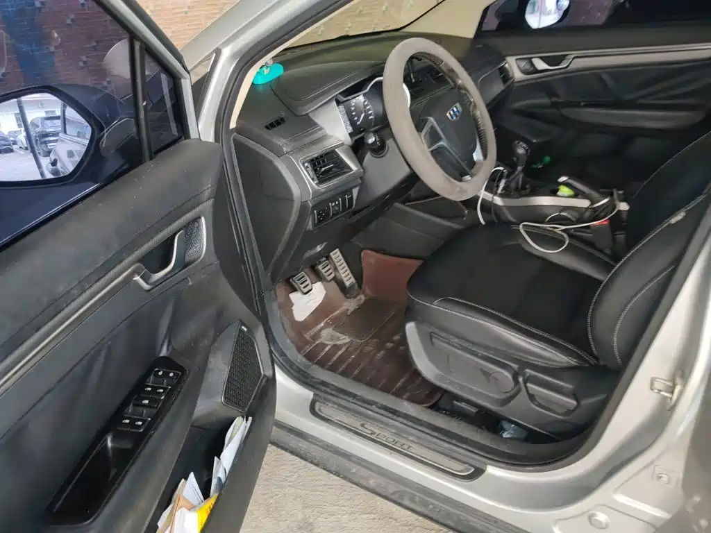 Geely Emgrand GS — миниатюра 17