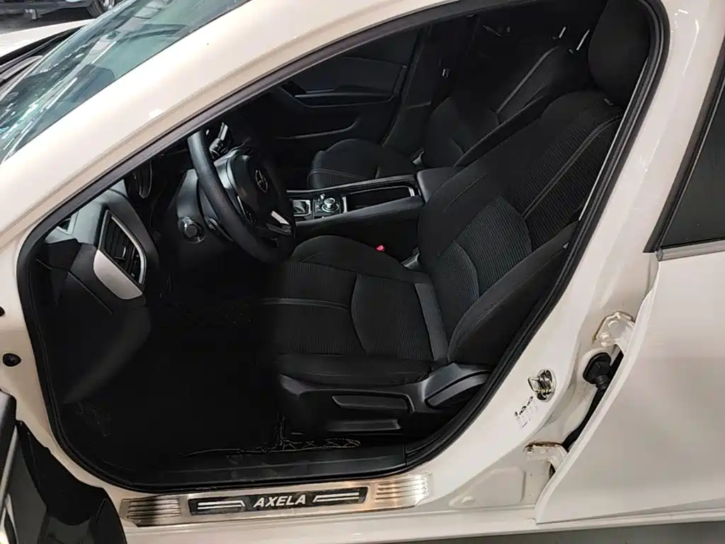 Mazda 3 Axela — миниатюра 15