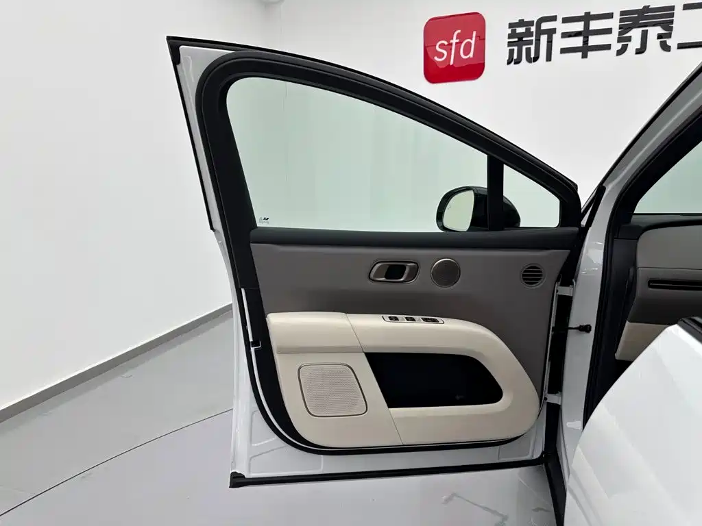 Li Auto i6 2025 Standard