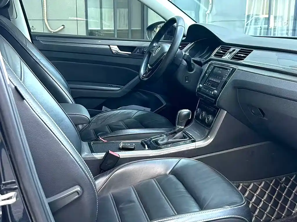 Volkswagen Passat — миниатюра 8