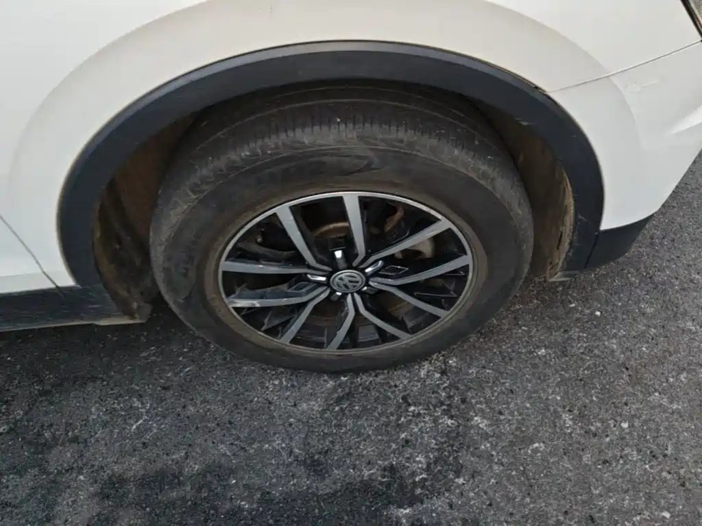 Volkswagen Tiguan L — миниатюра 12