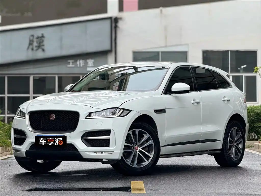 Jaguar F-PACE 2017