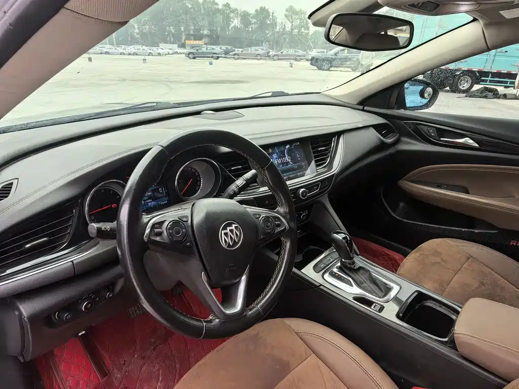 Buick Regal — миниатюра 12