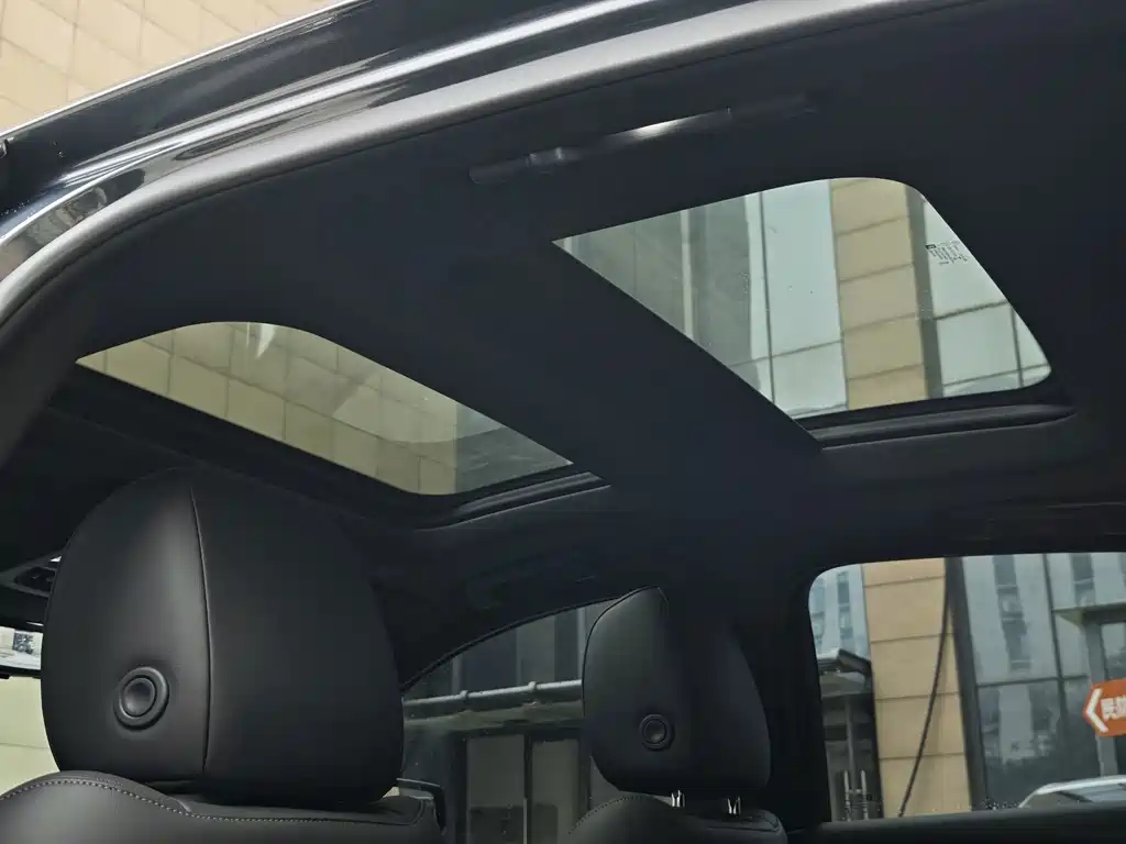 Cadillac CT5 — миниатюра 15