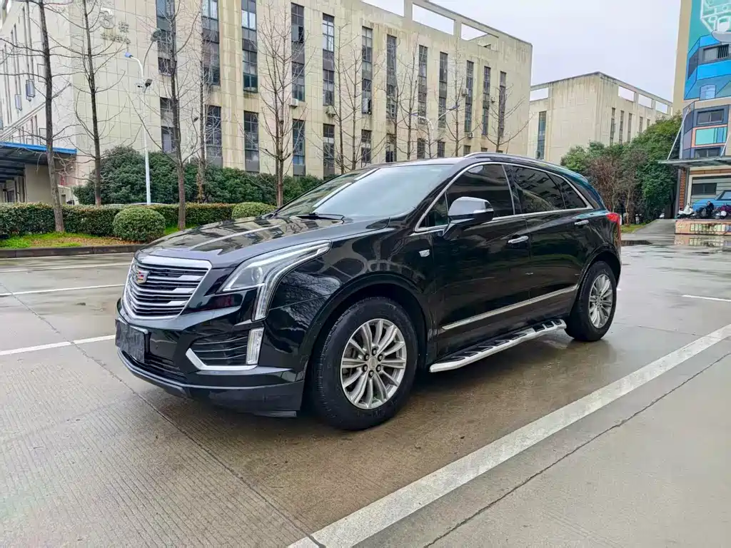 CADILLAC XT5