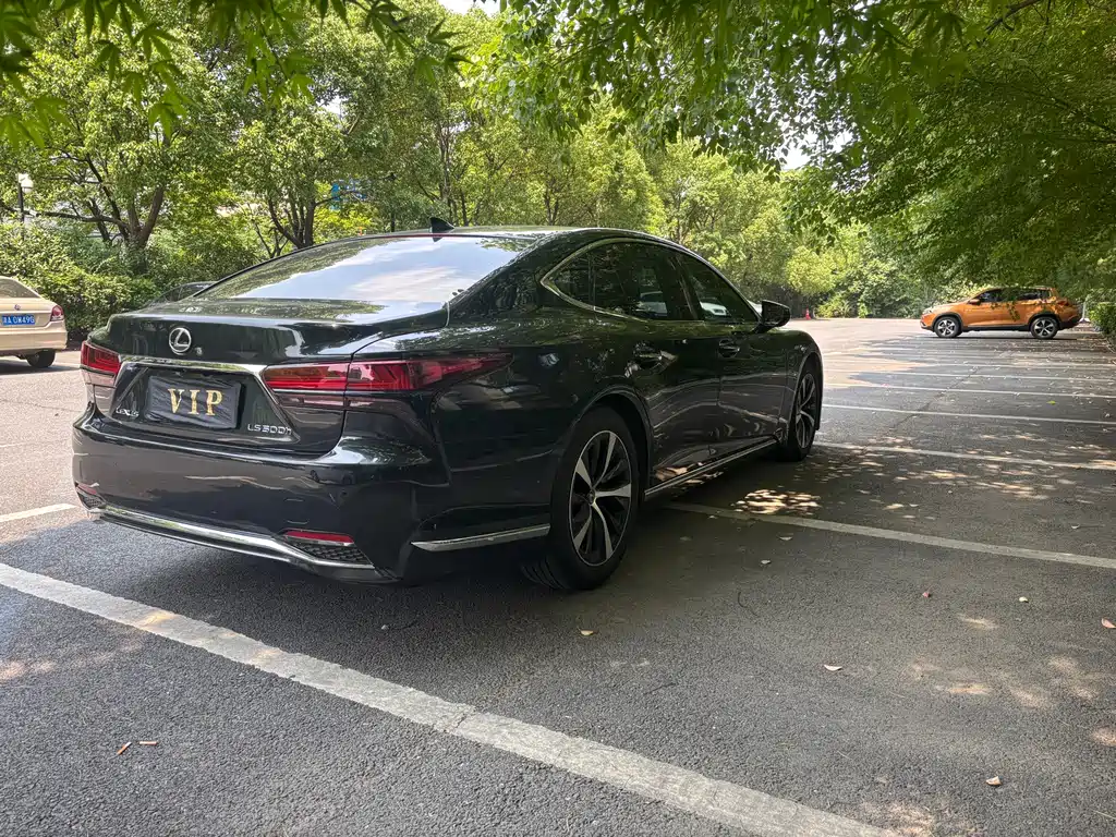 Lexus LS 2024 500h