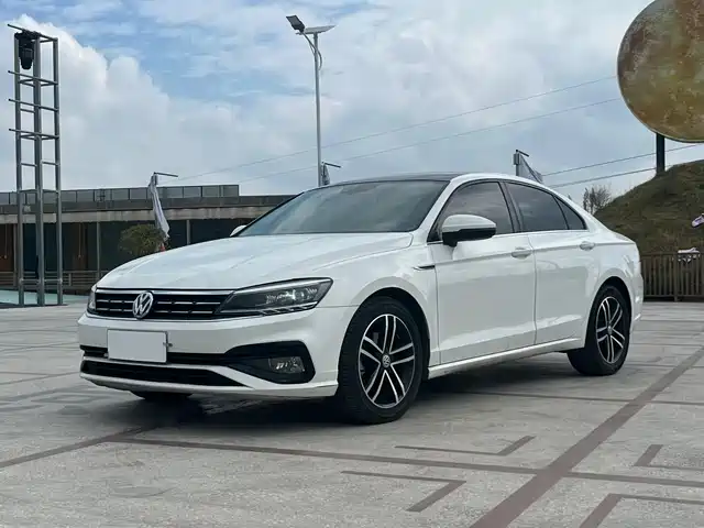 Volkswagen Lamando