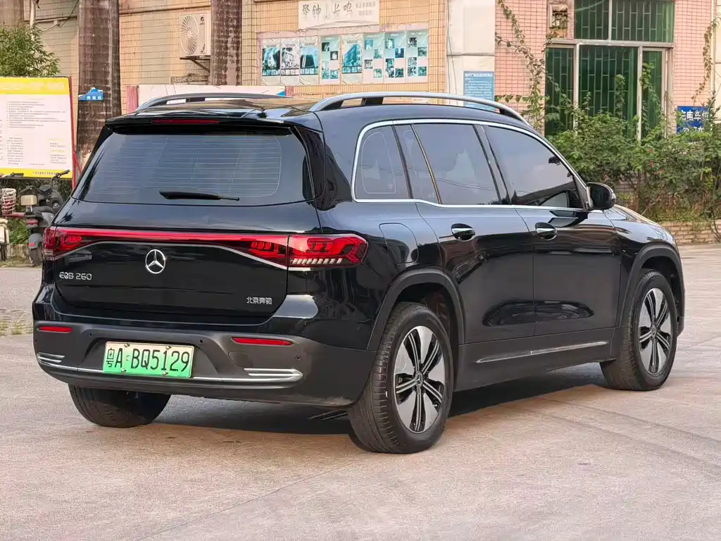Mercedes-Benz EQB — миниатюра 9