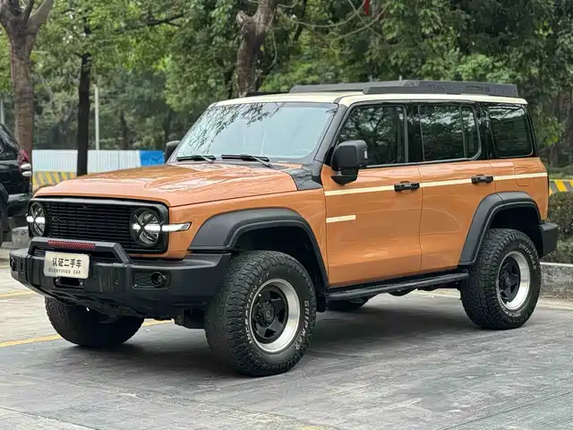 2022 TANK 300