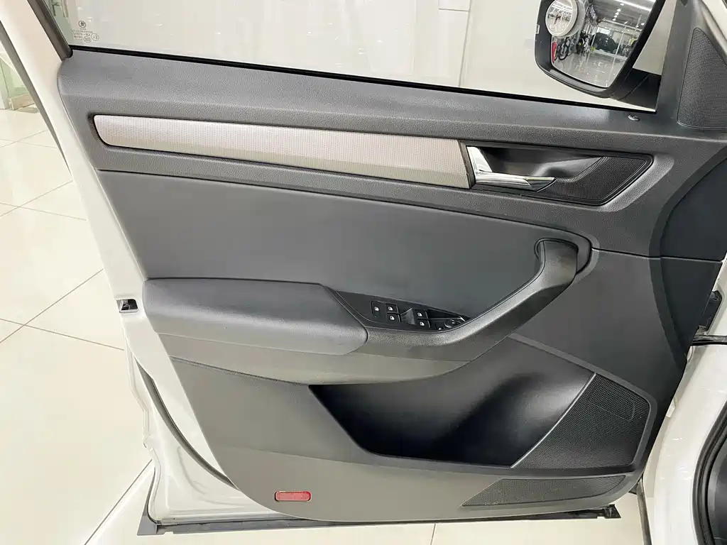 Skoda Kodiaq — миниатюра 14