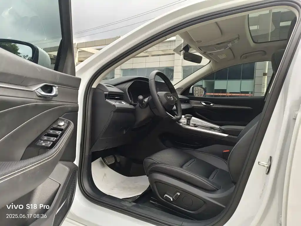 GEELY AUTOMOBILE XINGRUI