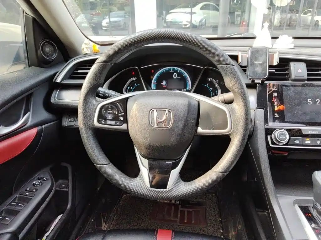Honda Civic — миниатюра 3
