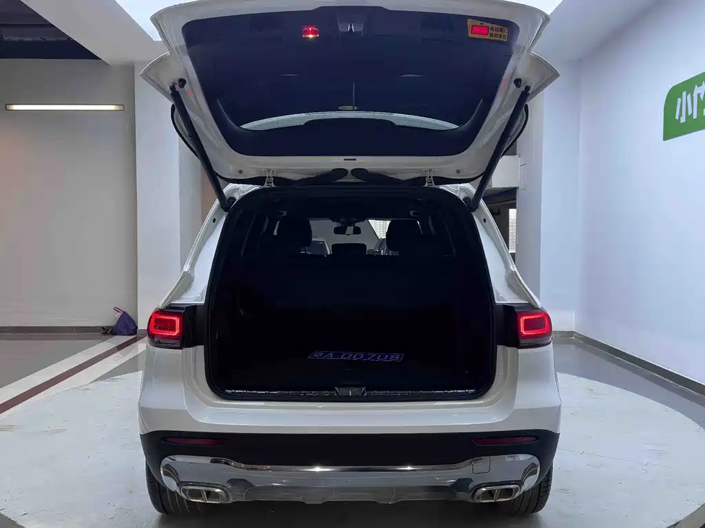 Mercedes-Benz GLB — миниатюра 16
