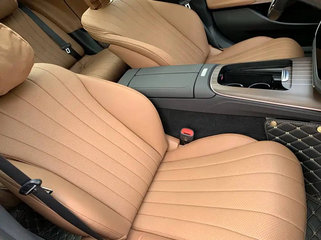Mercedes-Benz E-Class — миниатюра 27