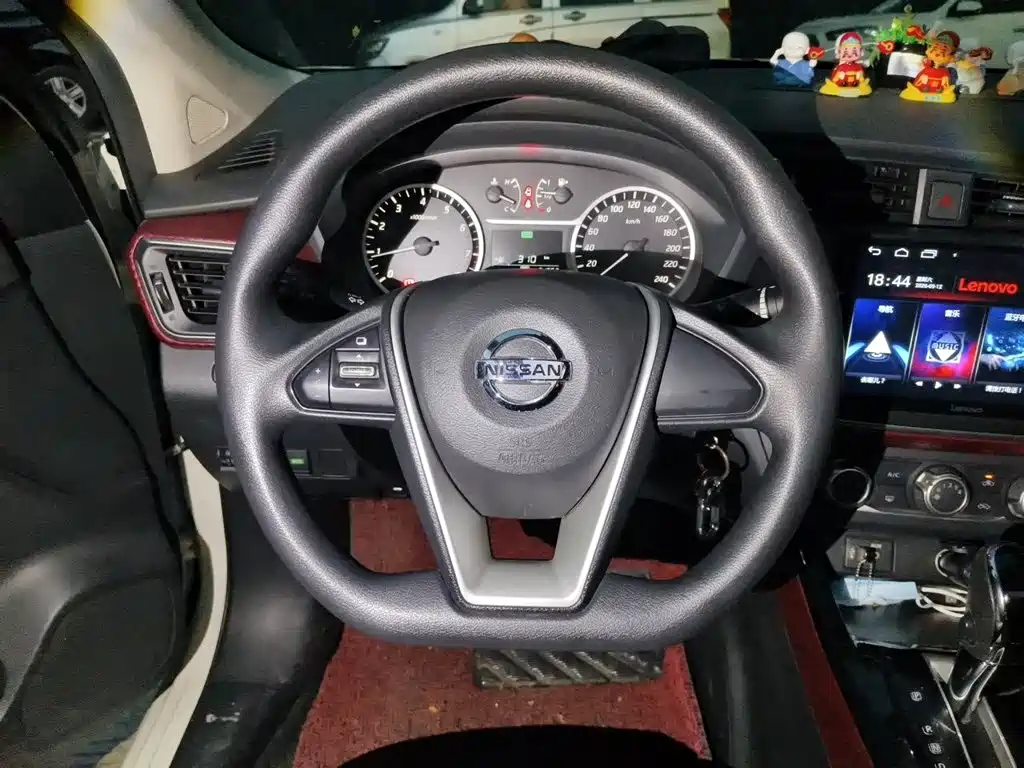 Nissan Bluebird — миниатюра 11
