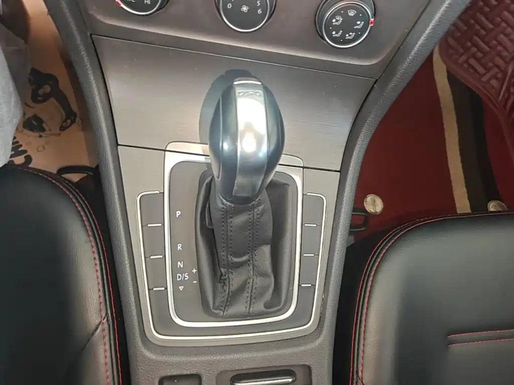 Volkswagen Golf — миниатюра 14