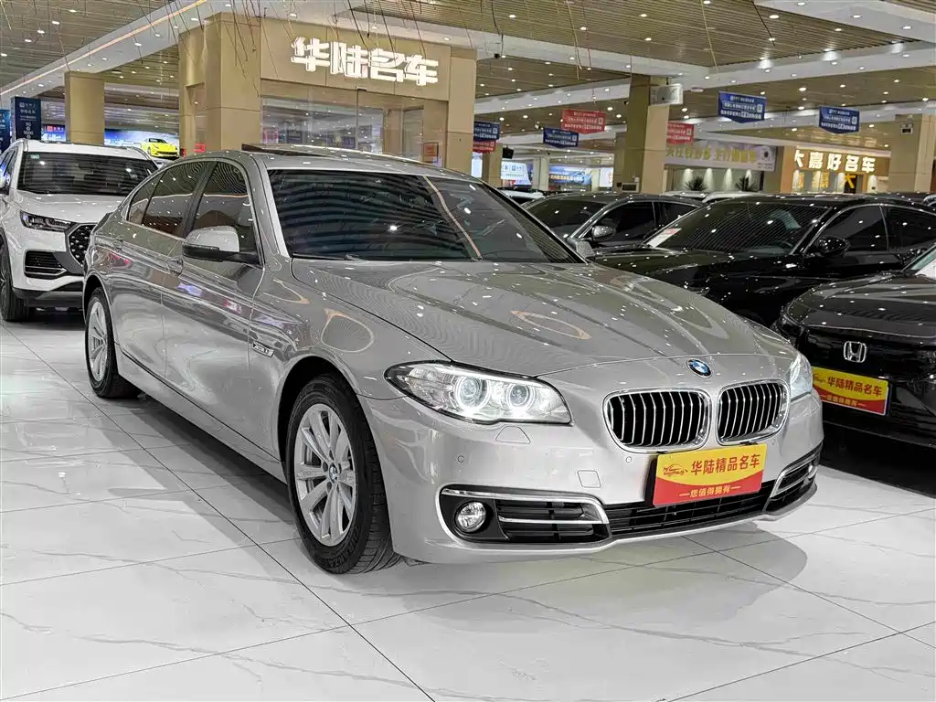 BMW 5 Series — миниатюра 3