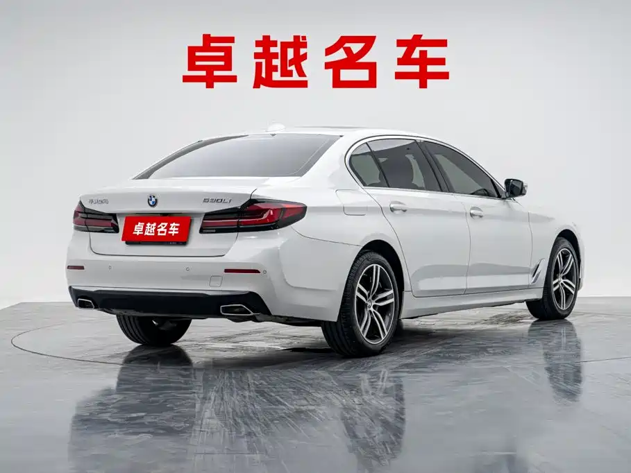 BMW 5 Series — миниатюра 3