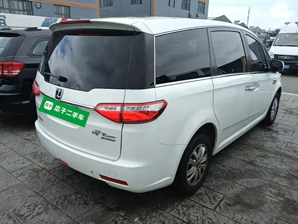 Luxgen Big 7 MPV — миниатюра 7
