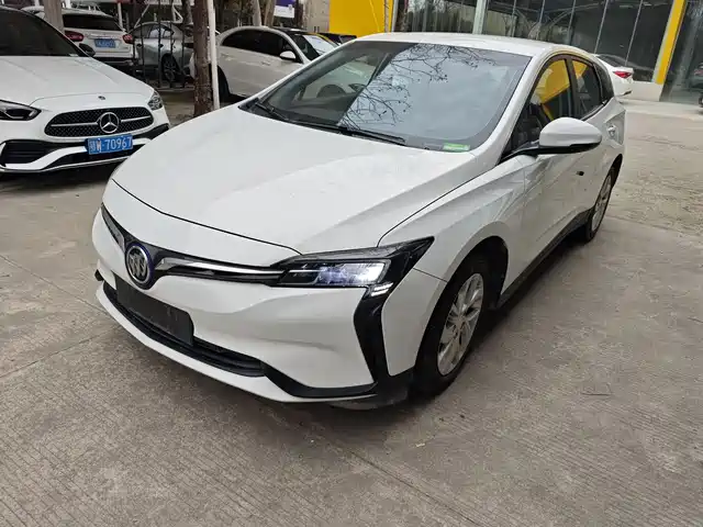 BUICK SLIGHTLY BLUE 6 2023