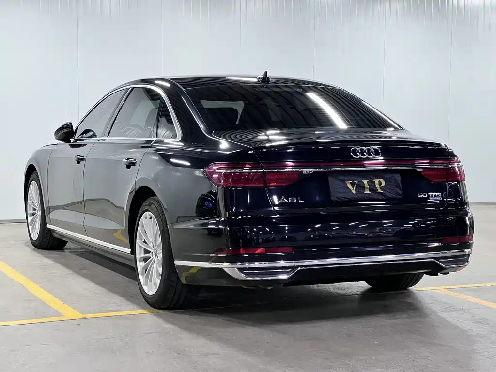 Audi A8 — миниатюра 4