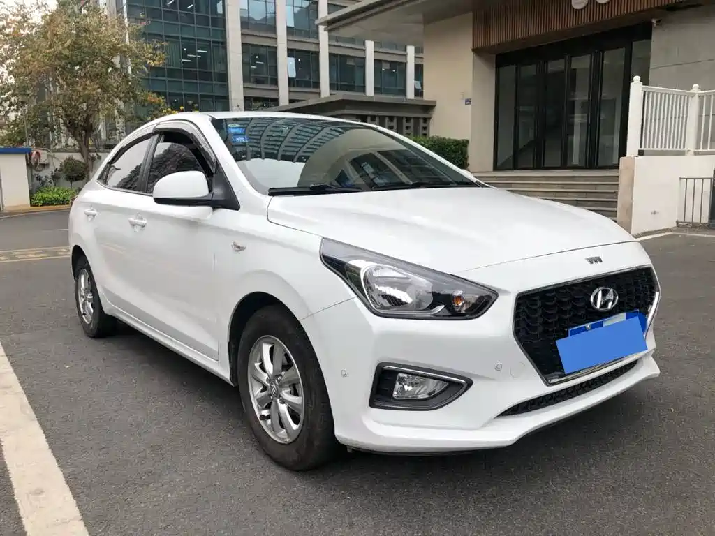 Купить Hyundai Verna