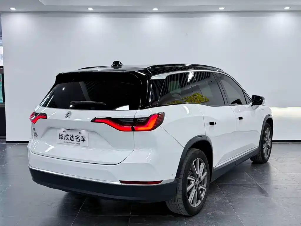 NIO ES8 — миниатюра 5