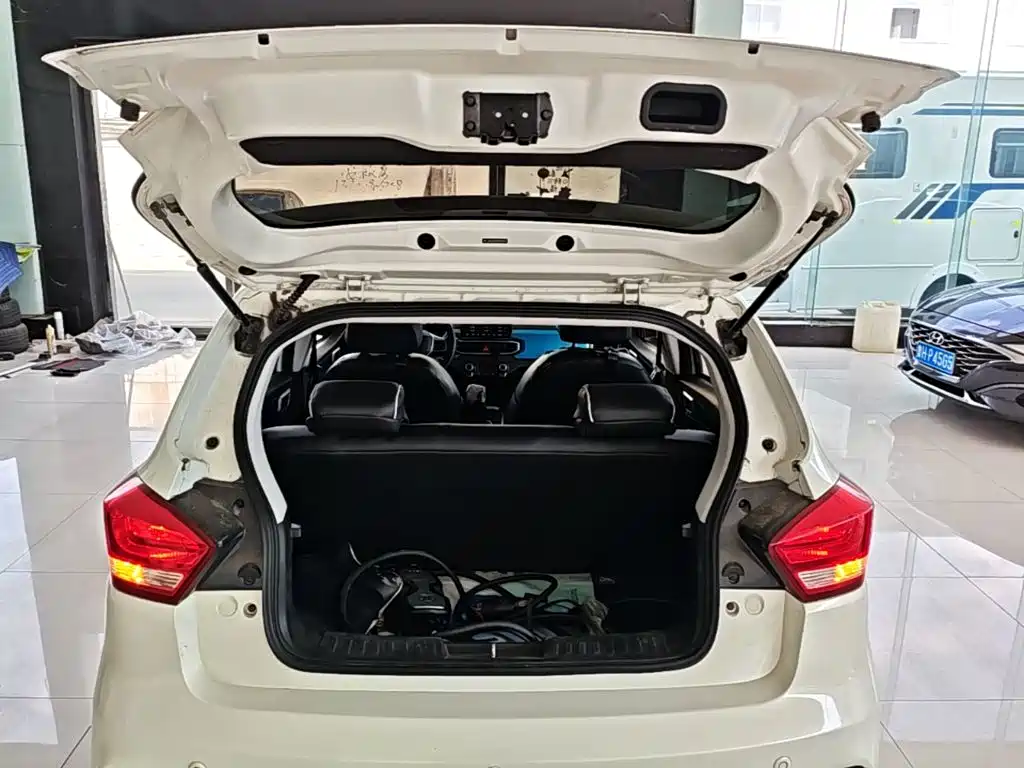 BAIC New Energy EC3 — миниатюра 19