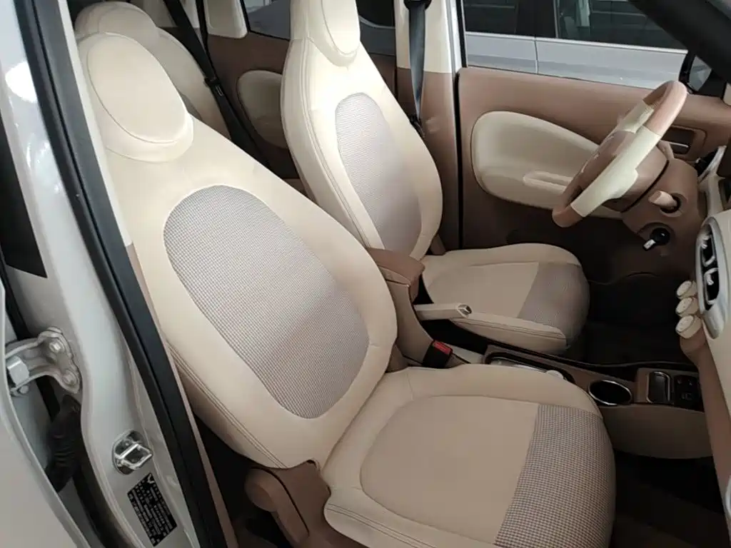 Wuling MINIEV — миниатюра 25