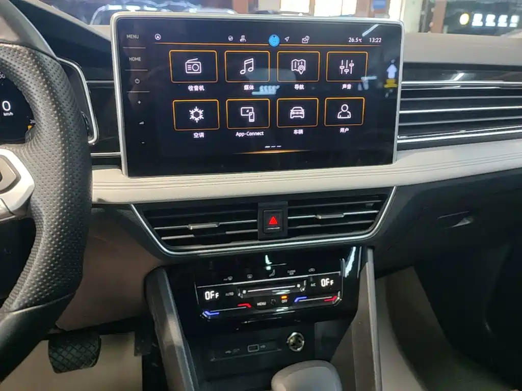 Volkswagen Tiguan L — миниатюра 13