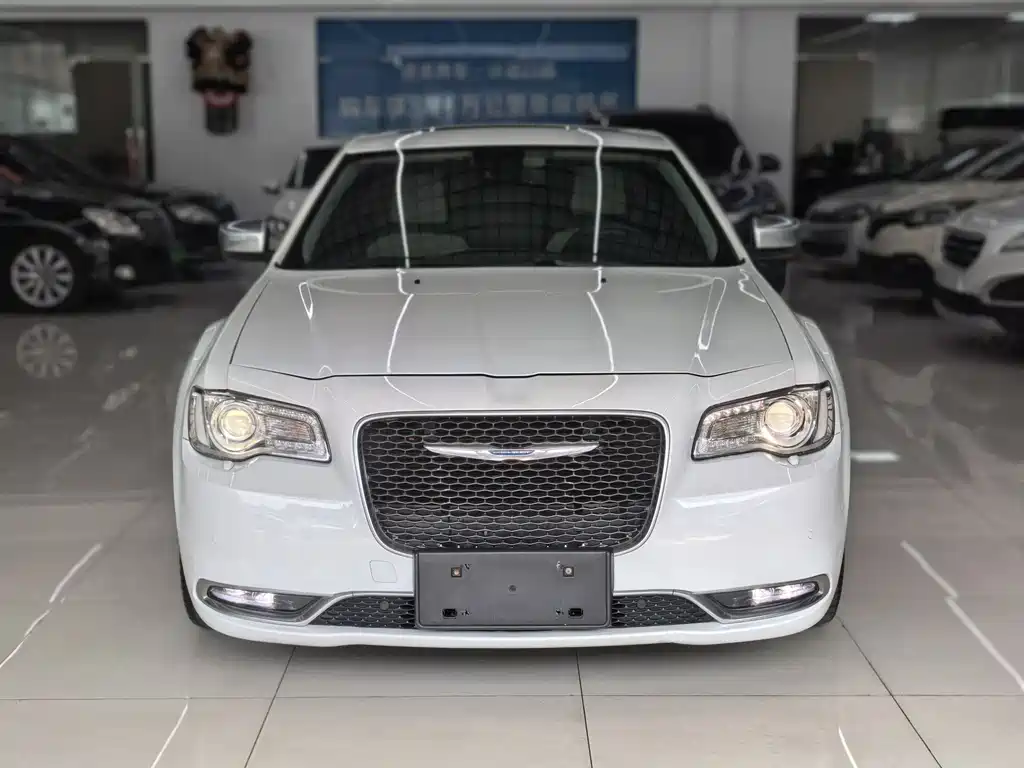 Chrysler 300C 2016 3.0L