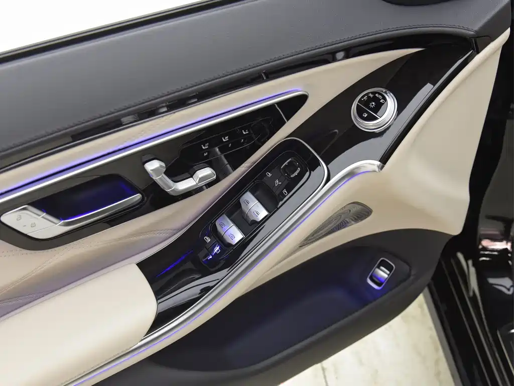 Mercedes-Benz S-Class — миниатюра 7
