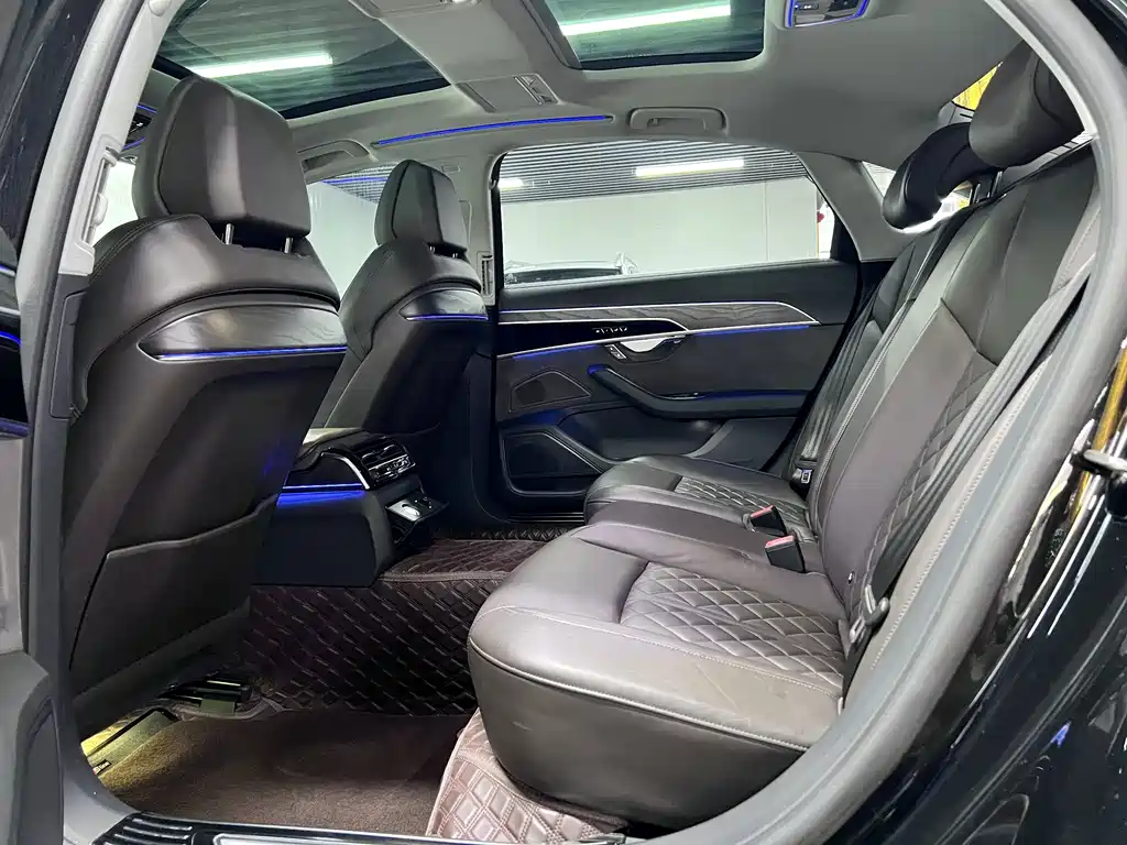 Audi A8 — миниатюра 7