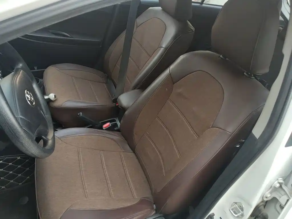 Toyota Yaris L — миниатюра 15